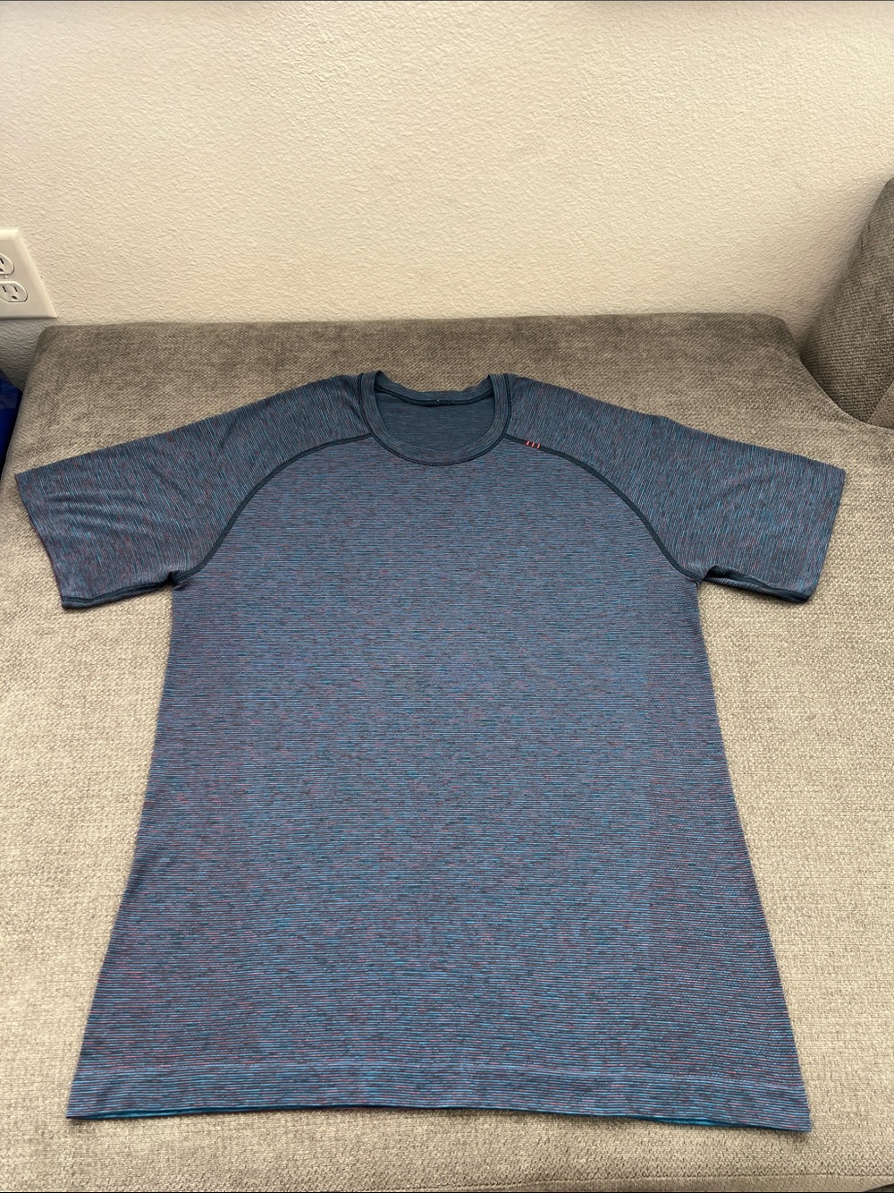 lululemon athletica Men's Blue Heather Performance Tee